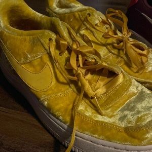 Air Force 1 Low mineral gold